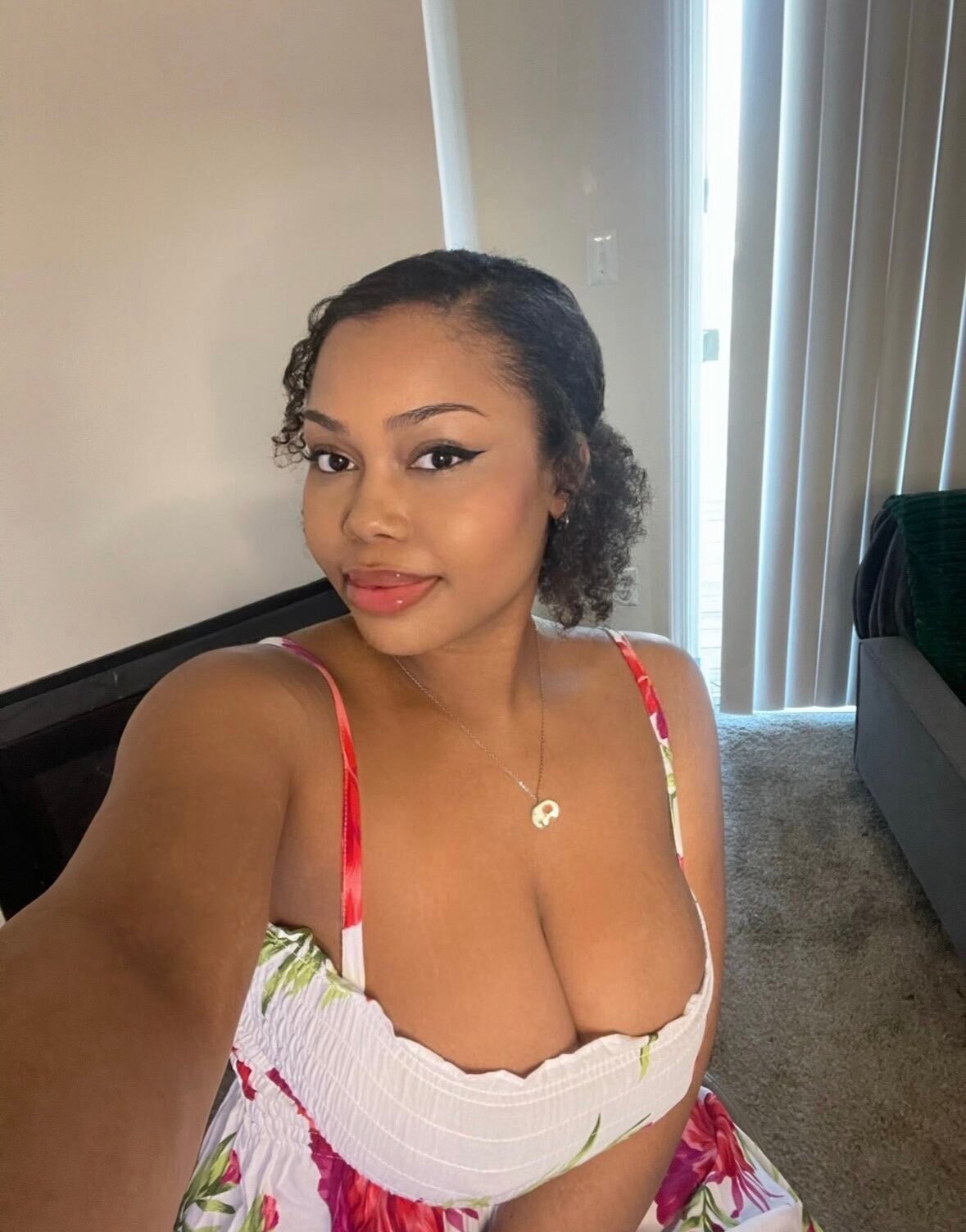 Mali J - Onlyfans Creator