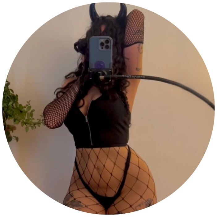 Zayanna - Onlyfans Creator