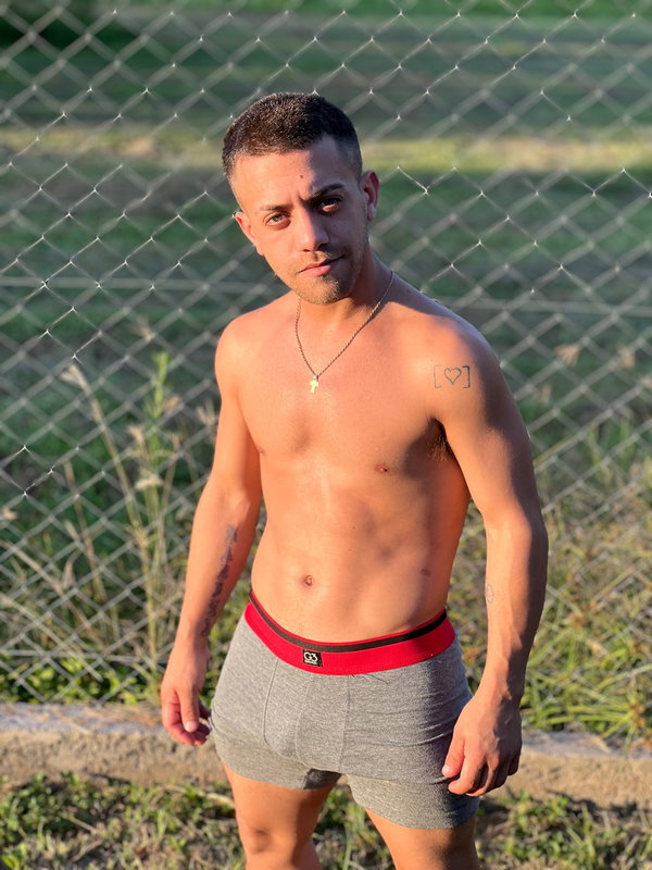 TURRO 🔫 - OnlyFans creator with 0 reviews (0.0/5 stars)