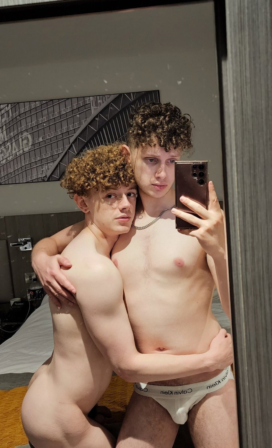 Twinky Couple - Onlyfans créateur