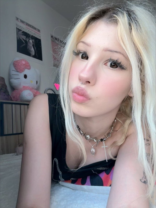 Chloe :3 - OnlyFans creator with 0 reviews (0.0/5 stars)