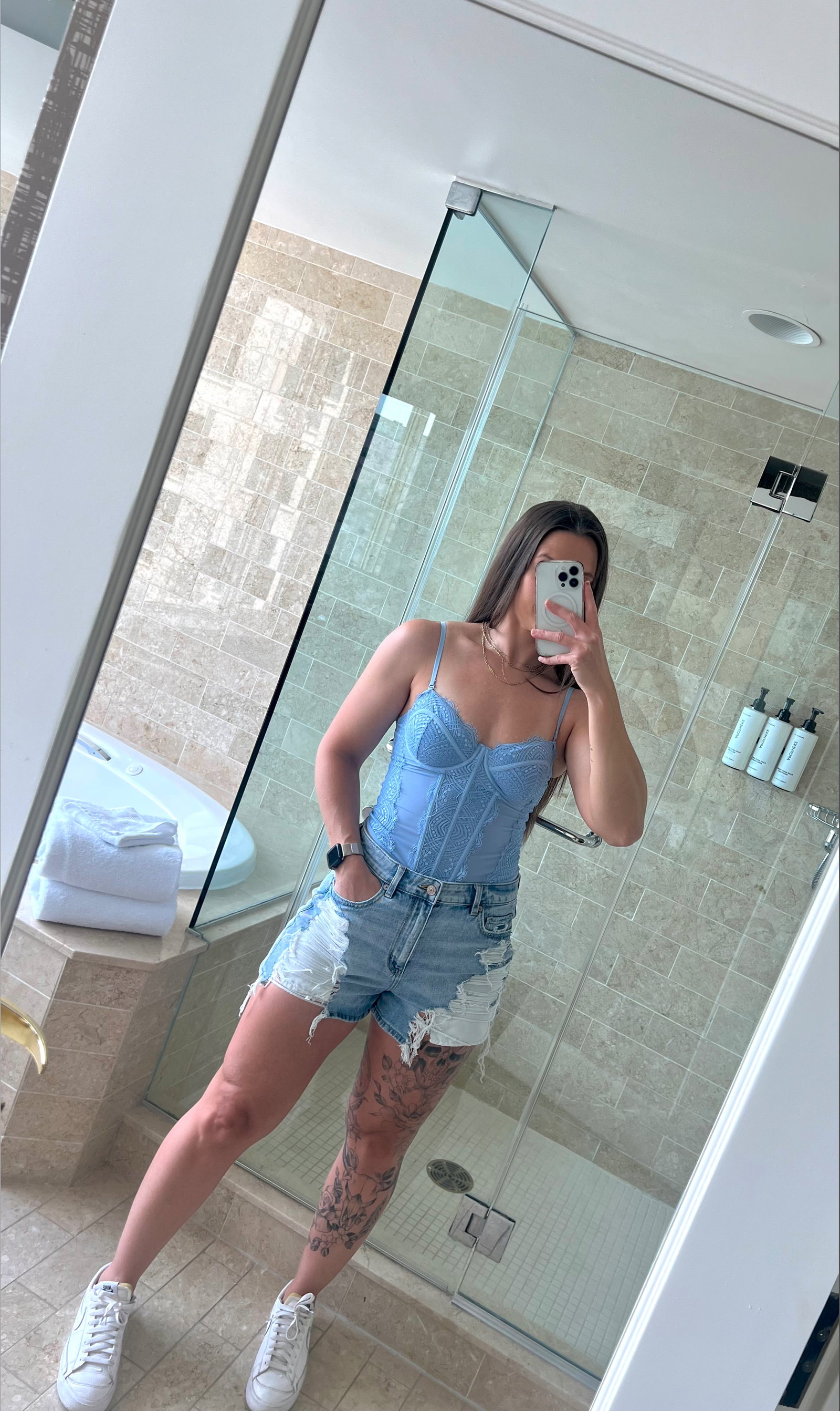 Christine - Onlyfans Creator