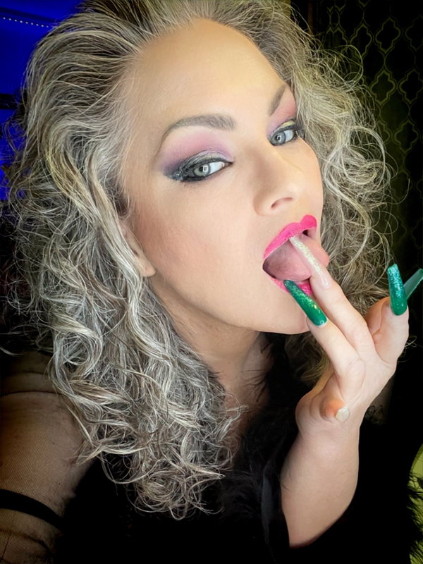 Torrey Lisa #oralqueen #Film⭐️ #mature - OnlyFans creator with 0 reviews (0.0/5 stars)