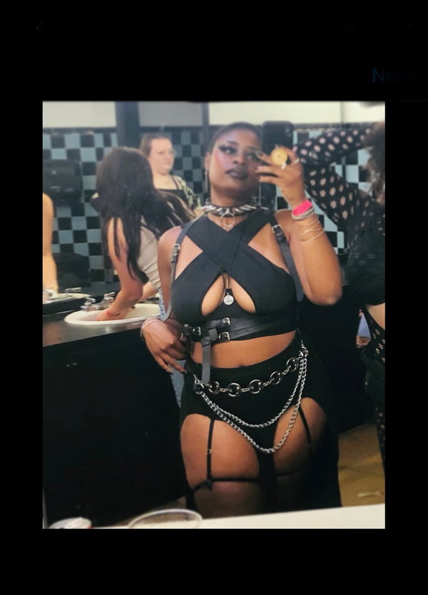 Manic Emo Dreamdoll - OnlyFans creator with 0 reviews (0.0/5 stars)