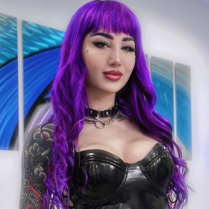 Valerica Steele - Onlyfans Creator