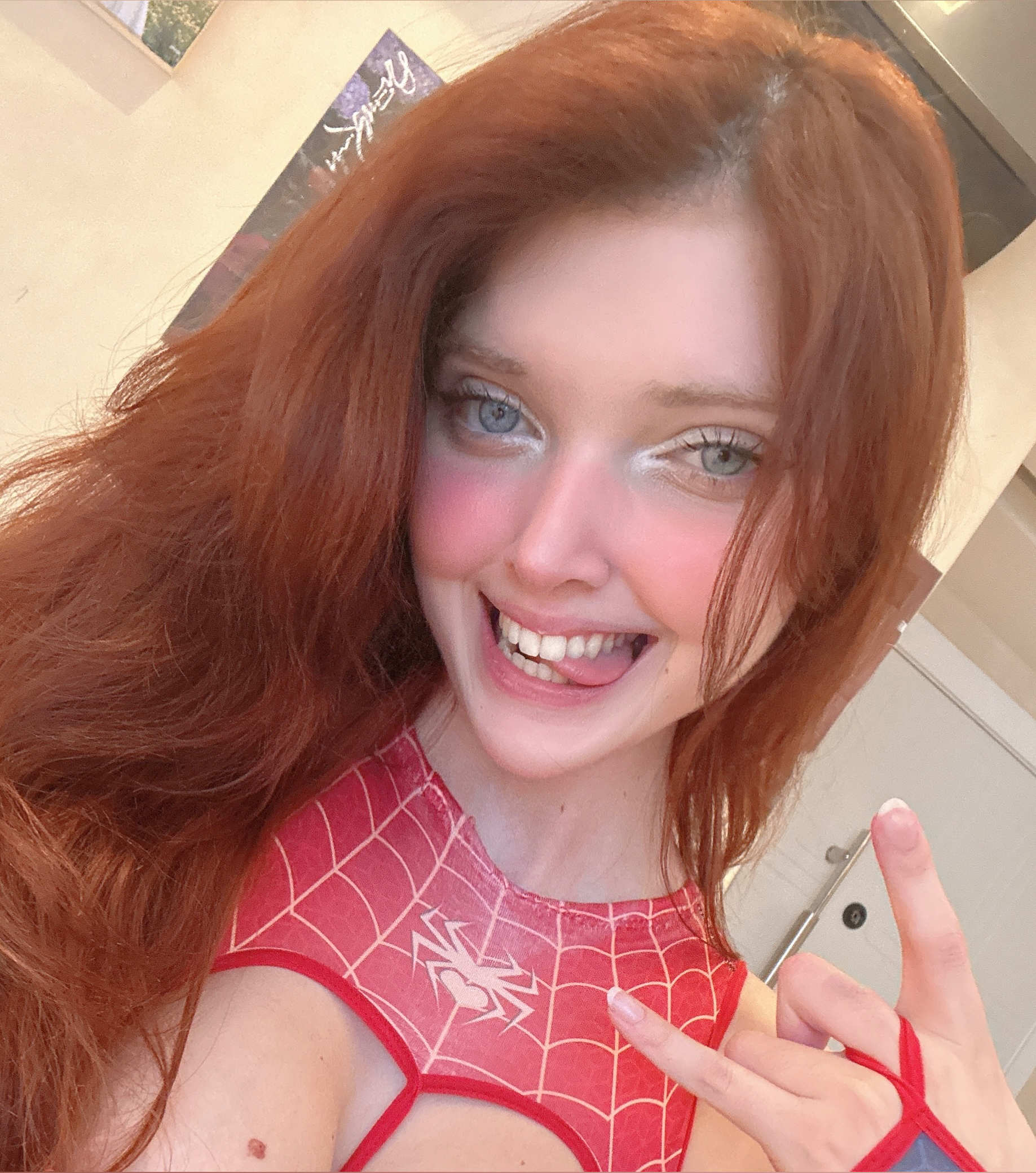 Lindsay π³οΈββ§οΈπ§π·