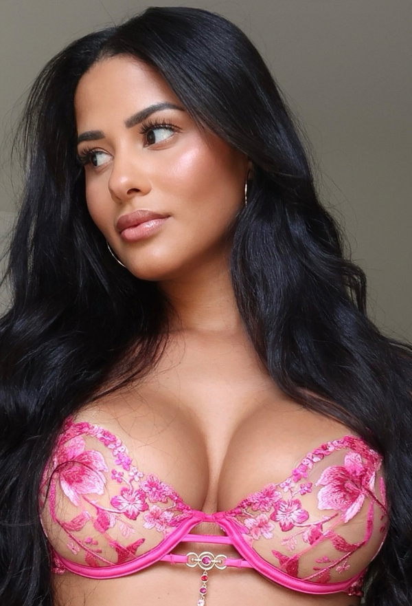 Katya Elise Henry - créateur OnlyFans avec 0 avis (0.0/5 étoiles)
