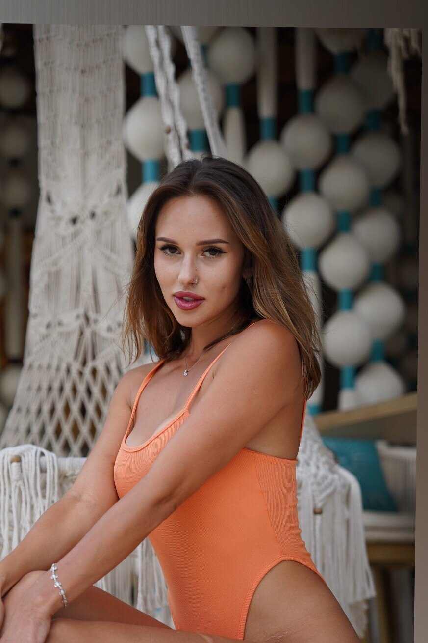 Vicky - Onlyfans Creator