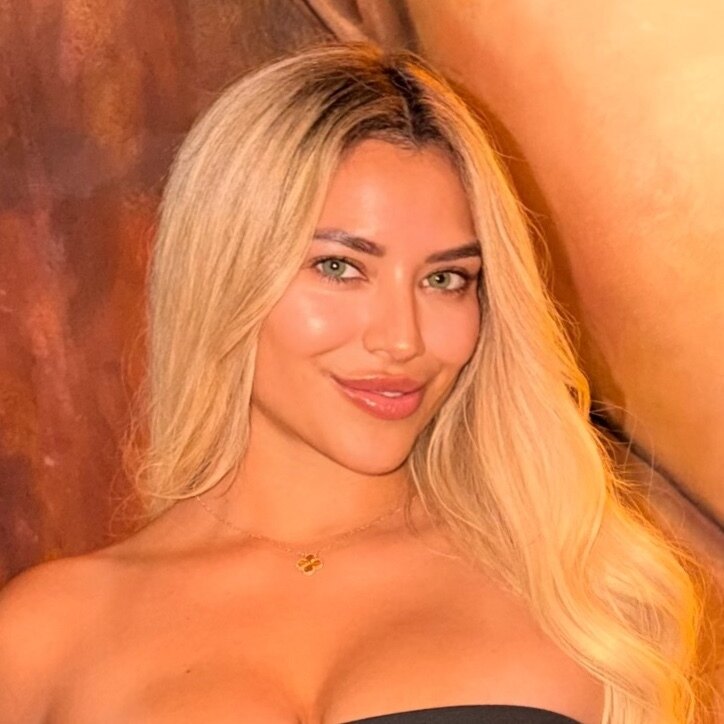 Sophia Del Mar - Onlyfans Creator