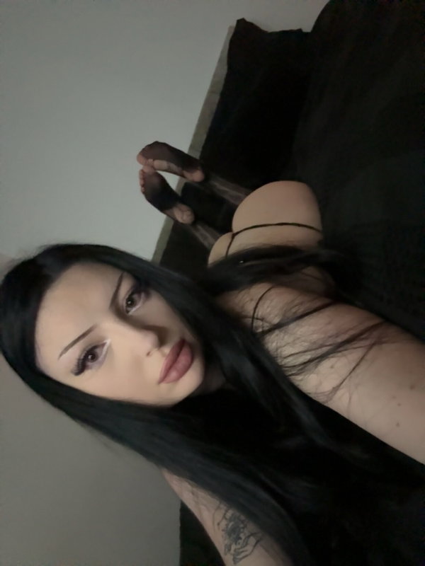 Mommy - OnlyFans creator with 0 reviews (0.0/5 stars)