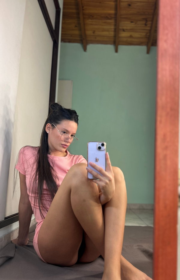 Riley - OnlyFans creator with 0 reviews (0.0/5 stars)