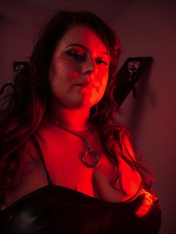 Mistress Smash - créateur OnlyFans avec 0 avis (0.0/5 étoiles)