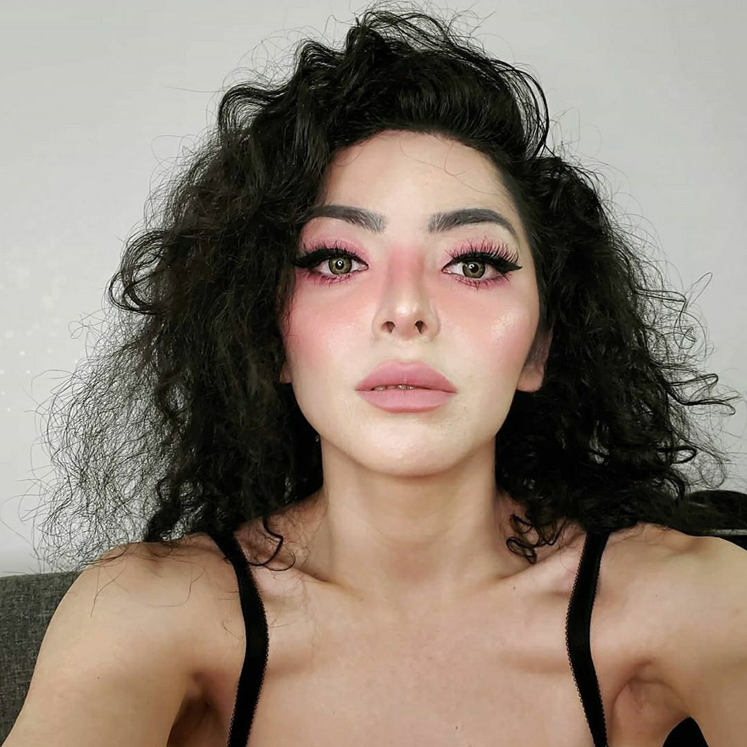 Xena 💎 Mommy Cock - Onlyfans Creator