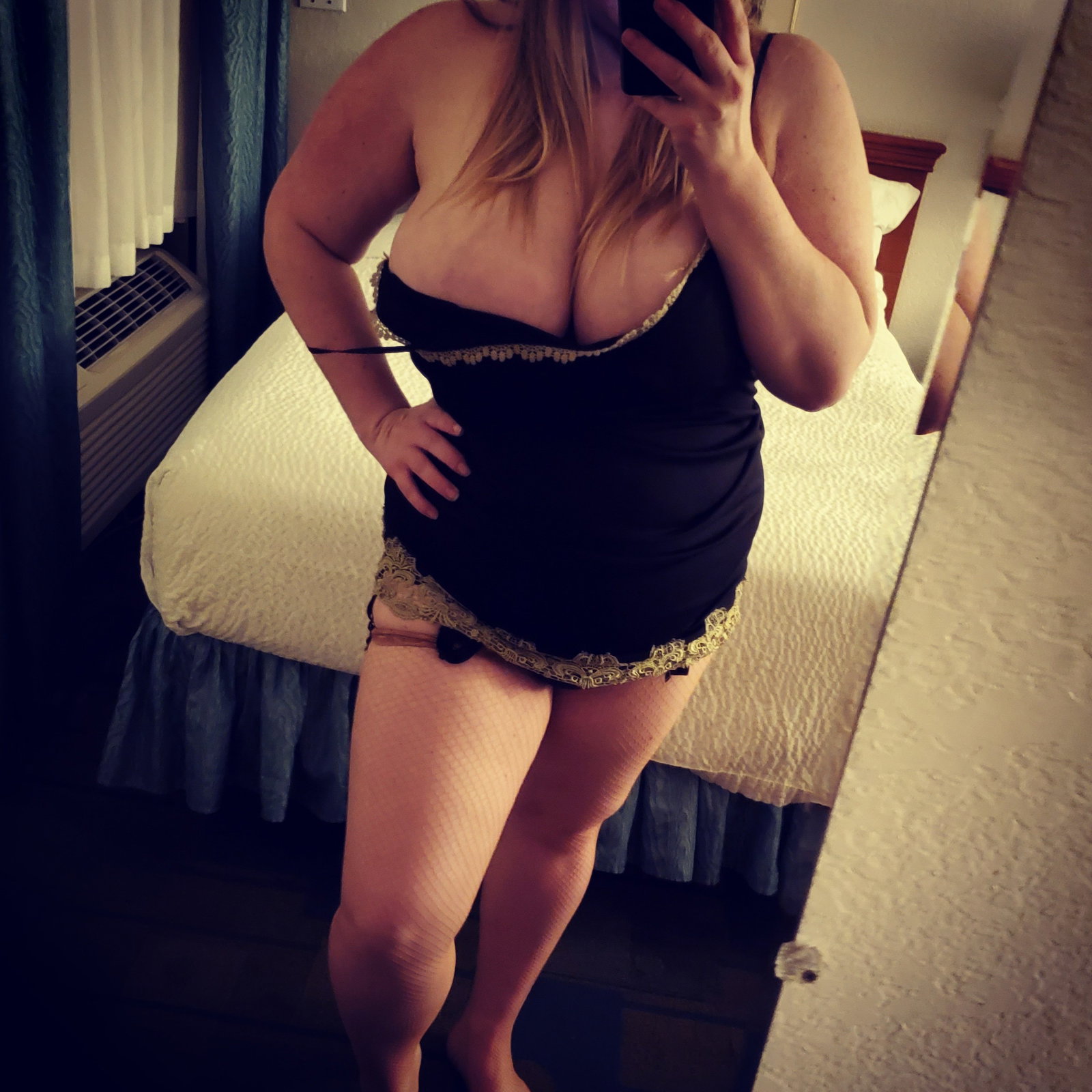 YourGirlForHire - Onlyfans Creator