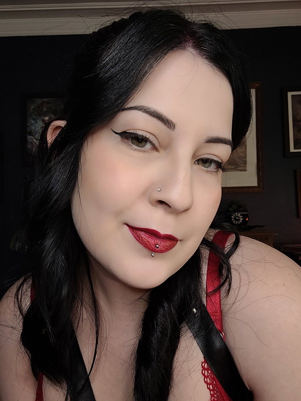 Zienna - OnlyFans creator with 0 reviews (0.0/5 stars)